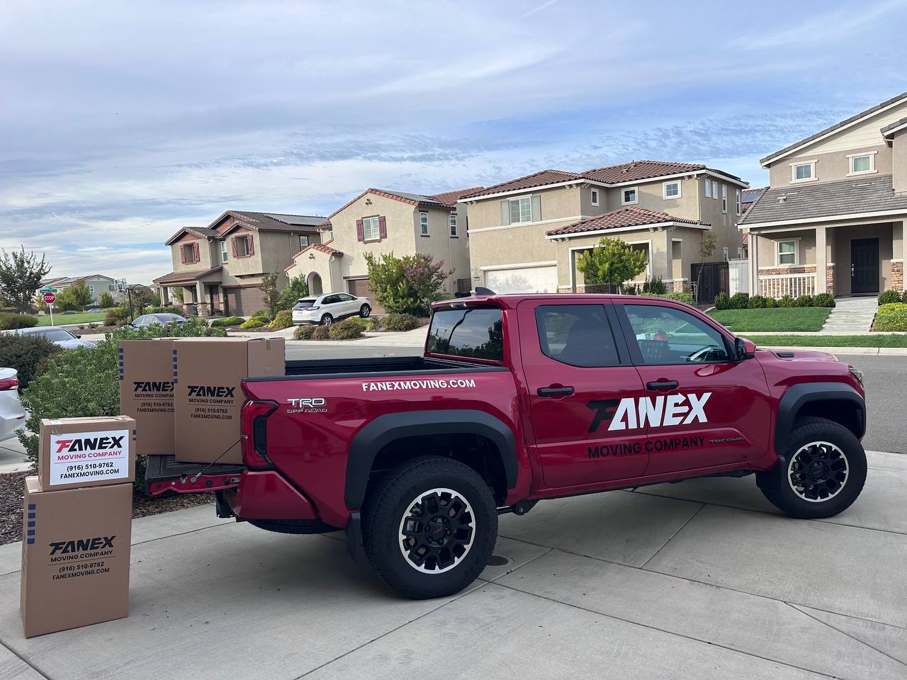 Fanex truck loaded with boxes